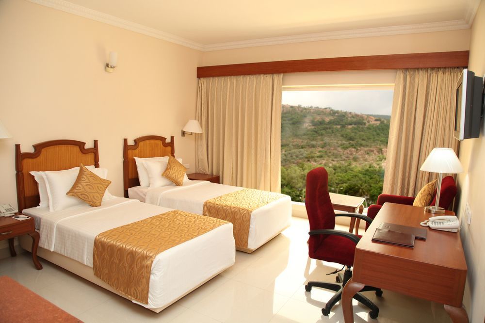 Raj Park Hotel Chennai Exterior foto